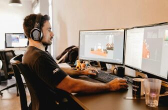 Why Are Ergonomic Gaming Desks Becoming Popular?